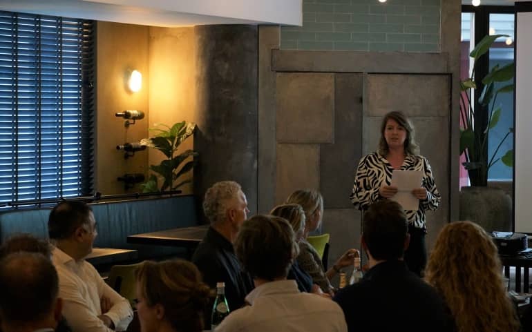 Foto van aanwezigen tijdens stakeholdersdiner