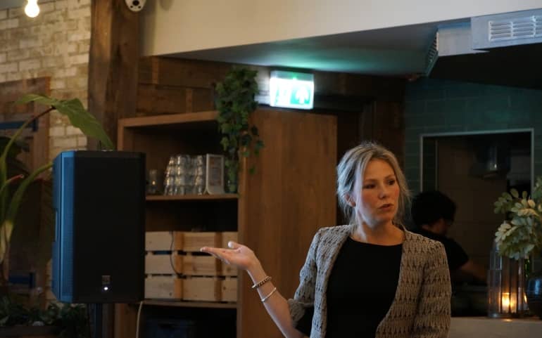 Foto van aanwezigen tijdens stakeholdersdiner